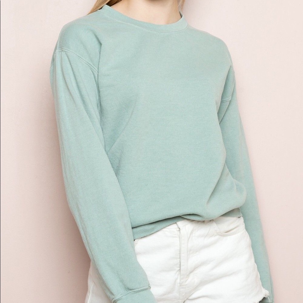 Brandy Melville Erica green sweatshirt sweater - Picture 3 of 3
